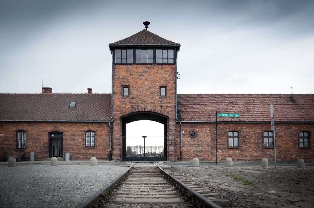 Auschwitz-Birkenau Memorial and Museum Guided Tour from Krakow